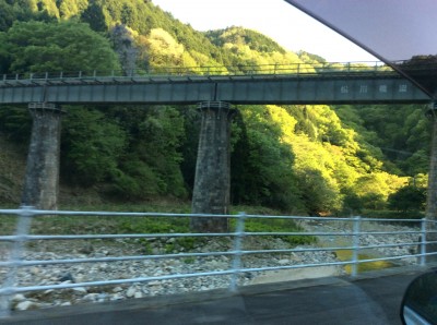 3C9E0695-2B8B-424D-91ED-5A0FEA2A9753